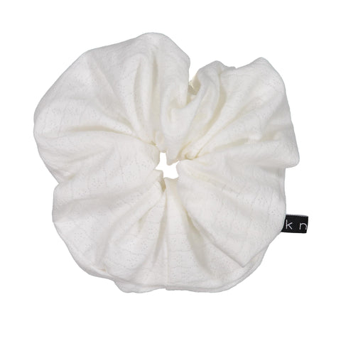 KNOT HAIRBANDS PETAL SCRUNCHIE WHITE
