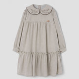 Popelin dress sand with embroidered baby collar || 48.1